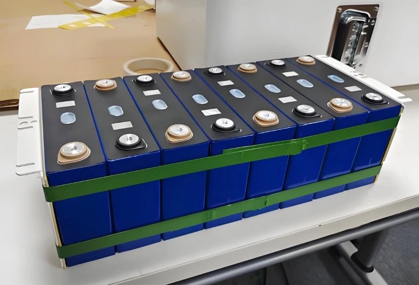 Pakistan Moves to Set Safety Standards for Lithium-Ion EV Batteries